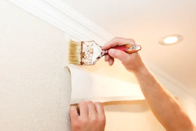 Pose de papier peint à Chariez — revêtements muraux et toiles de verre